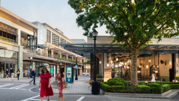 Buckhead Village plans for new retail offerings amid increased foot traffic, evolving strategy